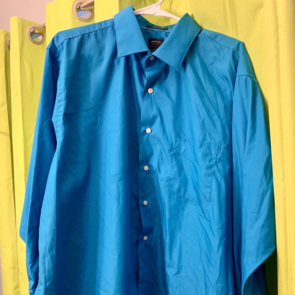 Shirt - Picture 3 of 4